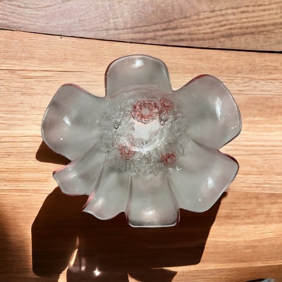 VINTAGE 1980’s~MIKASA~ROSELLA CRYSTAL~EMBOSSED FLOWERS & LEAVES (on bottom)~G13 - Picture 3 of 7